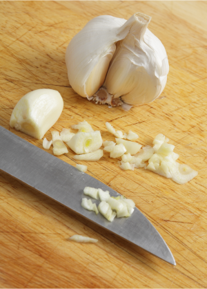 Garlic - Can You Air Fry a Frozen Steak